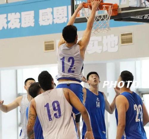 篮球最新爆料新闻视频,揭秘球星转会内幕与赛场风云